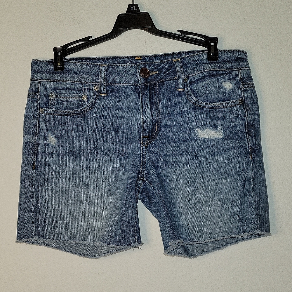American Eagle Distressed Mid Rise Midi Denim Shorts, 2, Blue, EUC